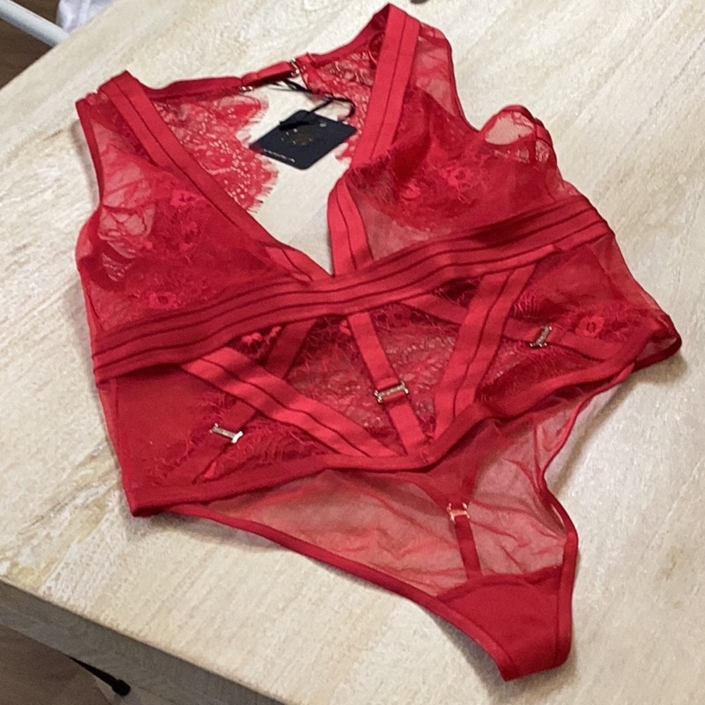 SOLD❤️Honey Birdette Belinda Crimson Bodysuit Size Small NWT - Picture 4 of 8